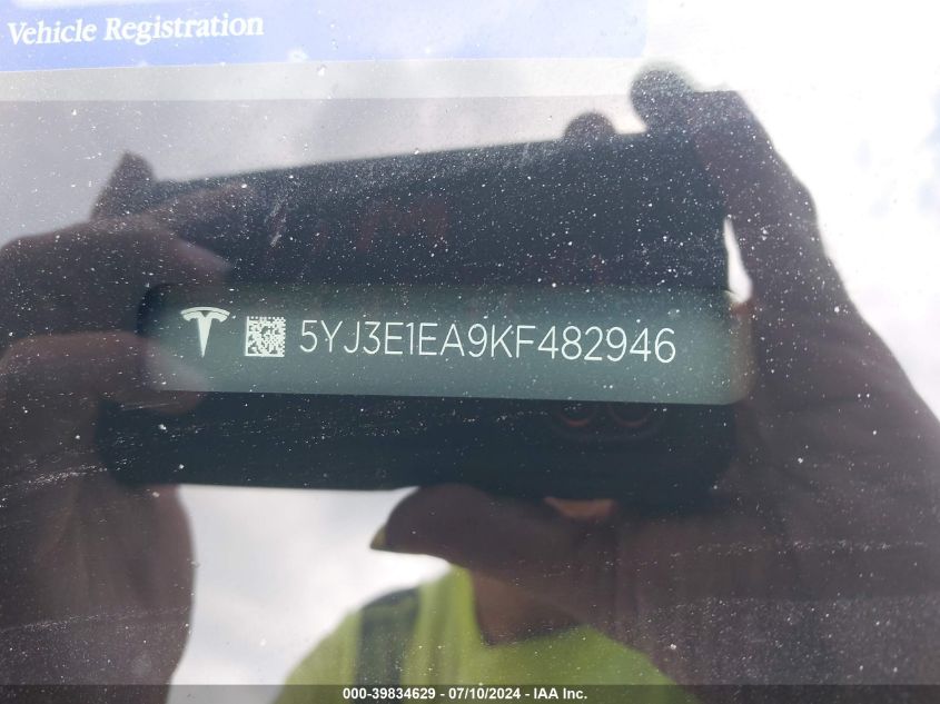 2019 Tesla Model 3 VIN: 5YJ3E1EA9KF482946 Lot: 39834629