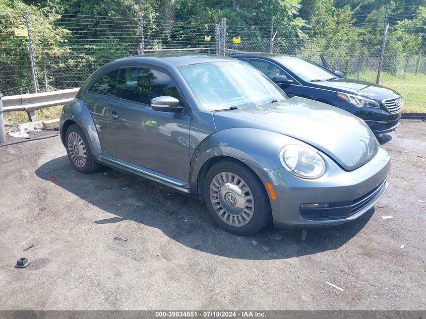 2013 VOLKSWAGEN BEETLE 2.5L - 3VWHX7AT6DM656493