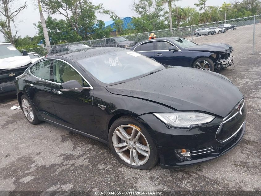 2015 Tesla Model S 60/70/85 VIN: 5YJSA1H17FF083011 Lot: 39834855