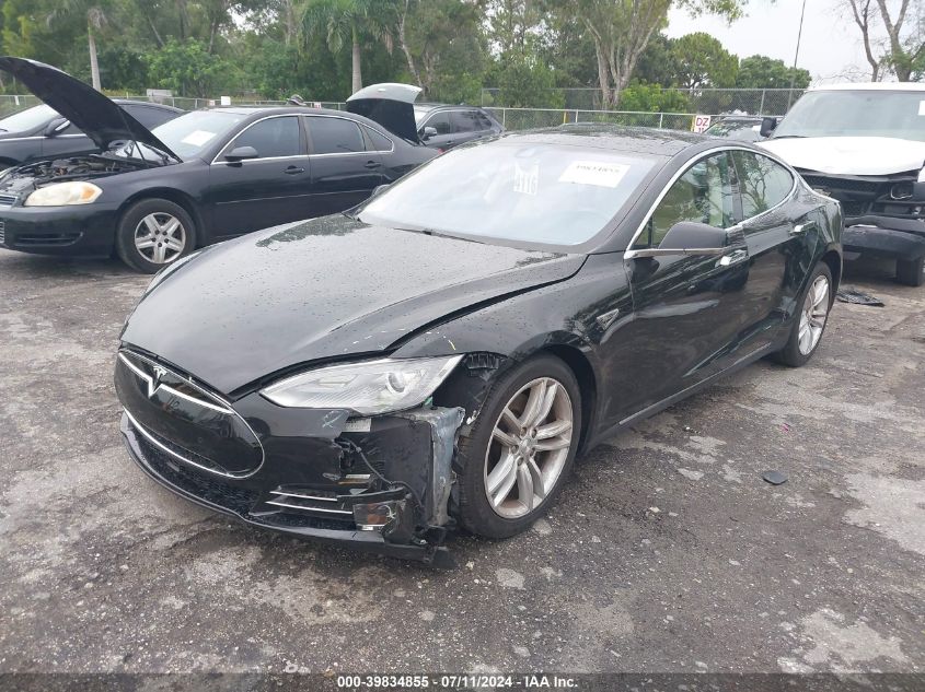 2015 Tesla Model S 60/70/85 VIN: 5YJSA1H17FF083011 Lot: 39834855