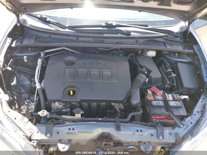 2019 TOYOTA COROLLA LE - 2T1BURHE2KC137113