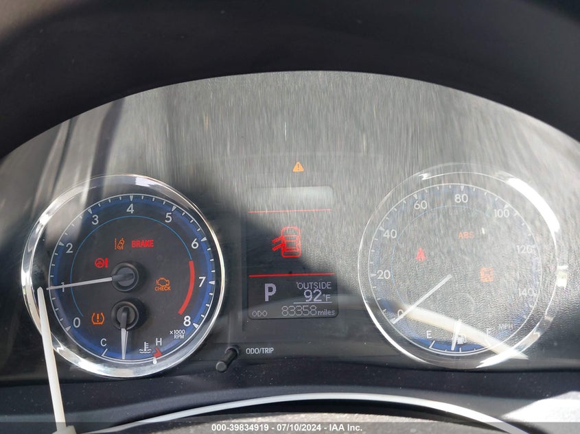 2019 TOYOTA COROLLA LE - 2T1BURHE2KC137113