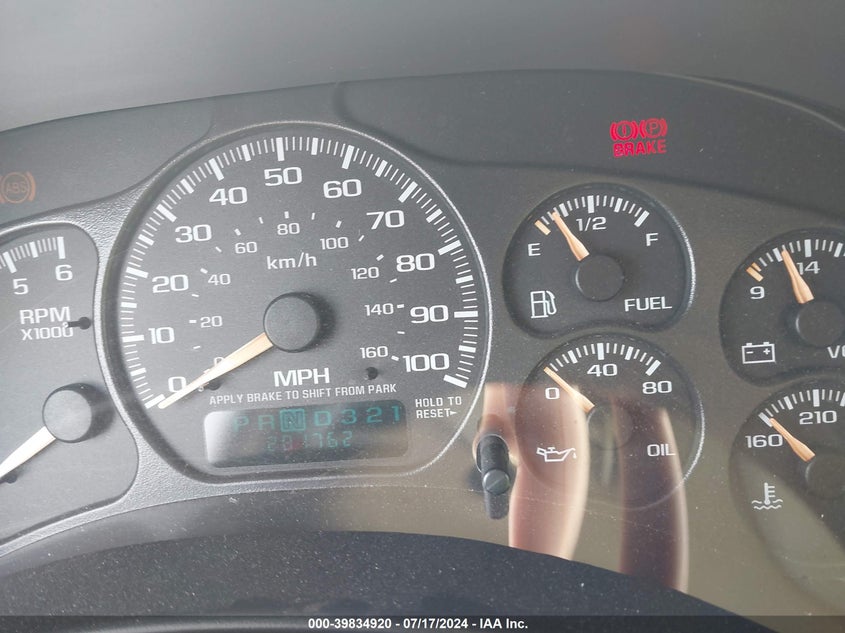 2002 Chevrolet Suburban 1500 Lt VIN: 3GNFK16Z52G335745 Lot: 39834920