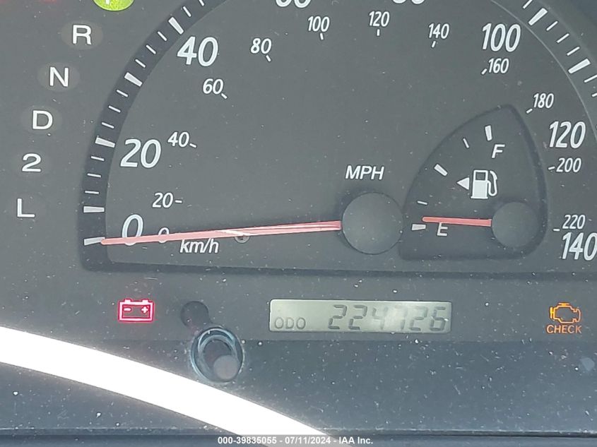 2004 Toyota Camry Le VIN: 4T1BE32K94U832943 Lot: 39835055