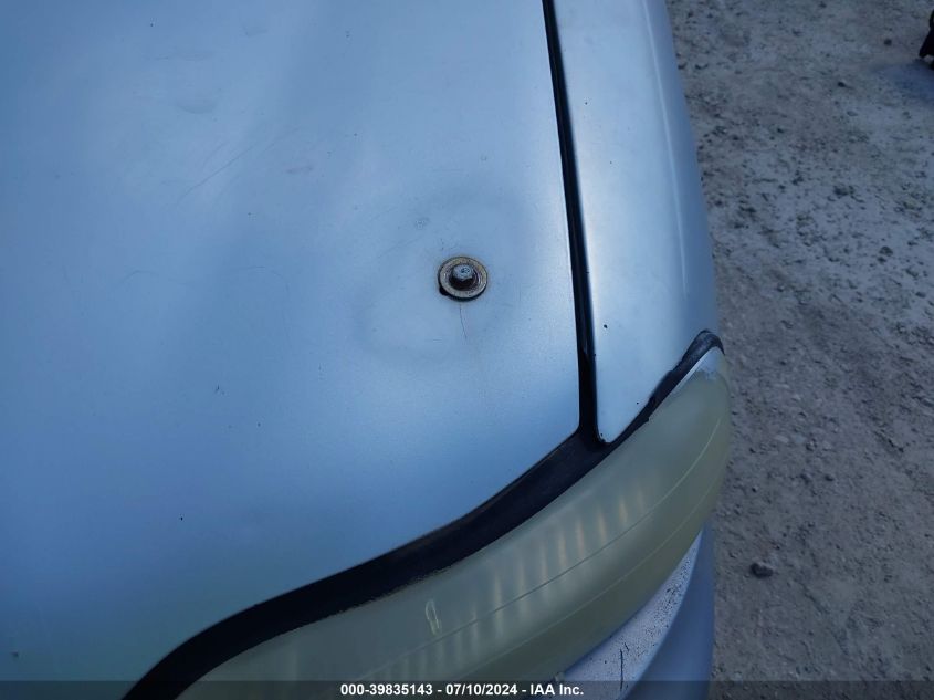 2004 Chevrolet Classic VIN: 1G1ND52F94M525137 Lot: 39835143