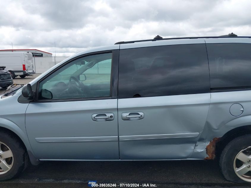 2005 Dodge Grand Caravan Sxt VIN: 2D4GP44L45R195977 Lot: 39835246