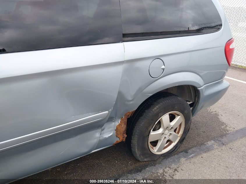 2005 Dodge Grand Caravan Sxt VIN: 2D4GP44L45R195977 Lot: 39835246