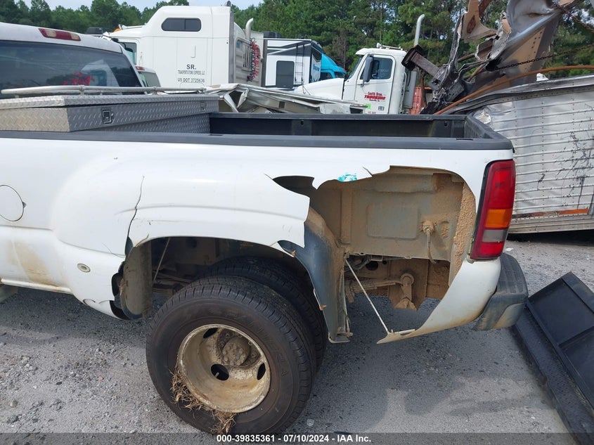 2003 Chevrolet Silverado 3500 Ls VIN: 1GCJC33163F152433 Lot: 39835361