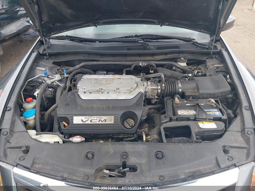 2011 Honda Accord Exl VIN: 1HGCP3F85BA013543 Lot: 39835464