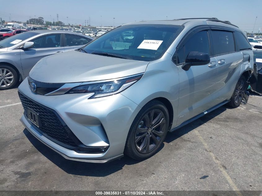 5TDXRKEC2MS002953 2021 TOYOTA SIENNA - Image 2