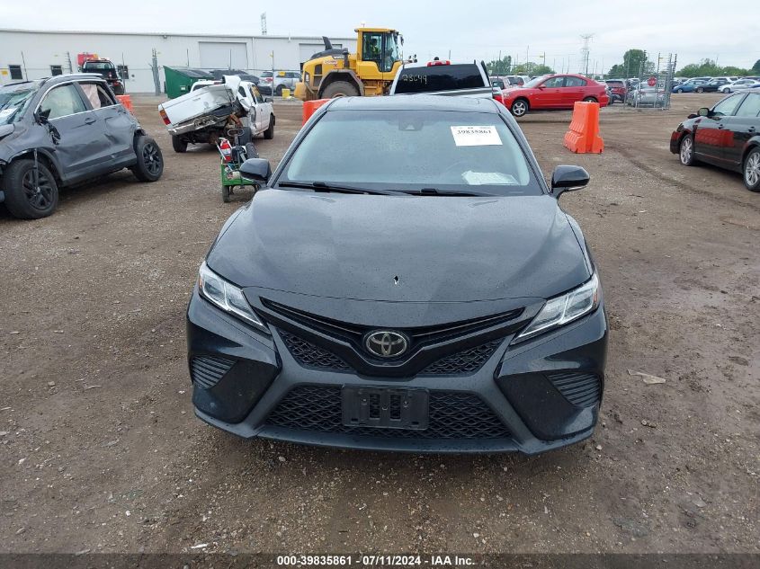 4T1B11HK6JU044088 2018 Toyota Camry Se