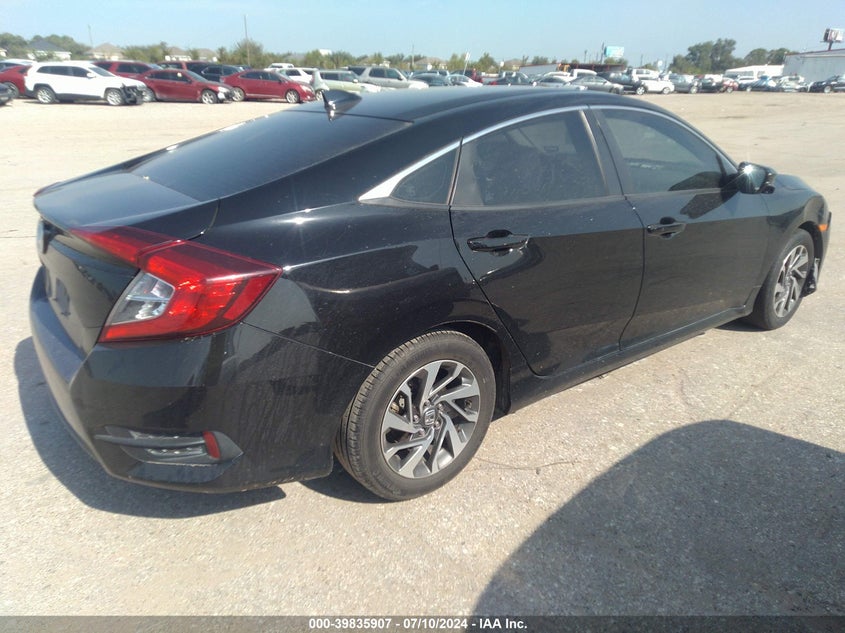 VIN 2HGFC2F79JH605859 2018 HONDA CIVIC EX