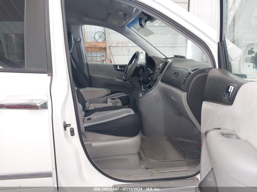 2007 Hyundai Entourage Gls/Limited/Se VIN: KNDMC233176026687 Lot: 39835947