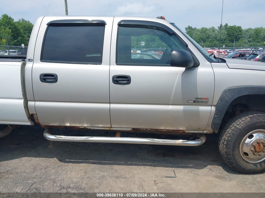 2004 Chevrolet Silverado 3500 Ls VIN: 1GCJK33194F136506 Lot: 39836110