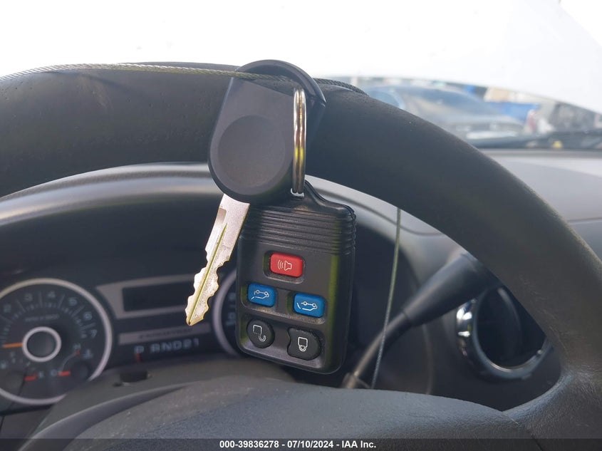 2006 Ford Expedition Xls VIN: 1FMPU13586LA57470 Lot: 39836278