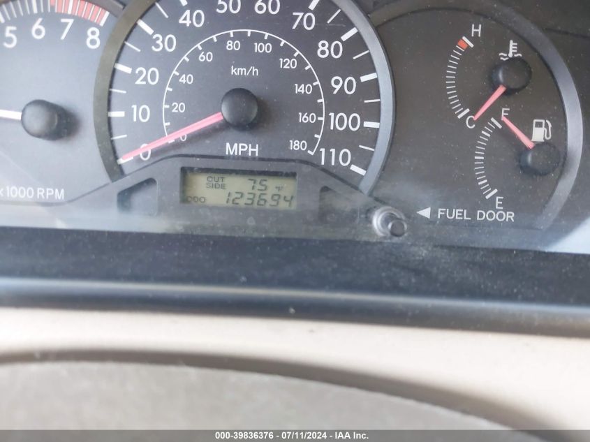 2005 Toyota Corolla Ce VIN: JTDBR32E652066220 Lot: 39836376