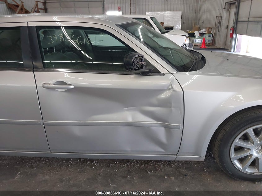 2007 Chrysler 300 Touring VIN: 2C3LA53G37H658096 Lot: 39836616