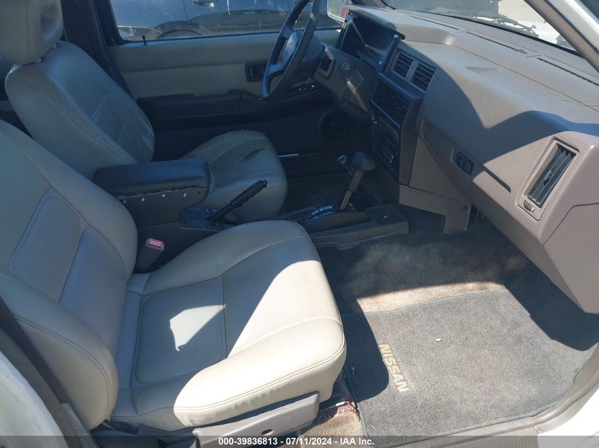 1992 Nissan Pathfinder Xe/Se VIN: JN8HD17Y6NW005771 Lot: 39836813