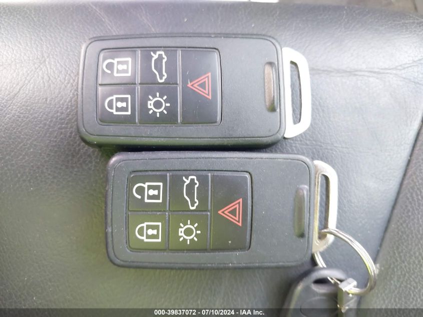 2017 Volvo Xc60 T5 Dynamic VIN: YV440MRR2H2073829 Lot: 39837072