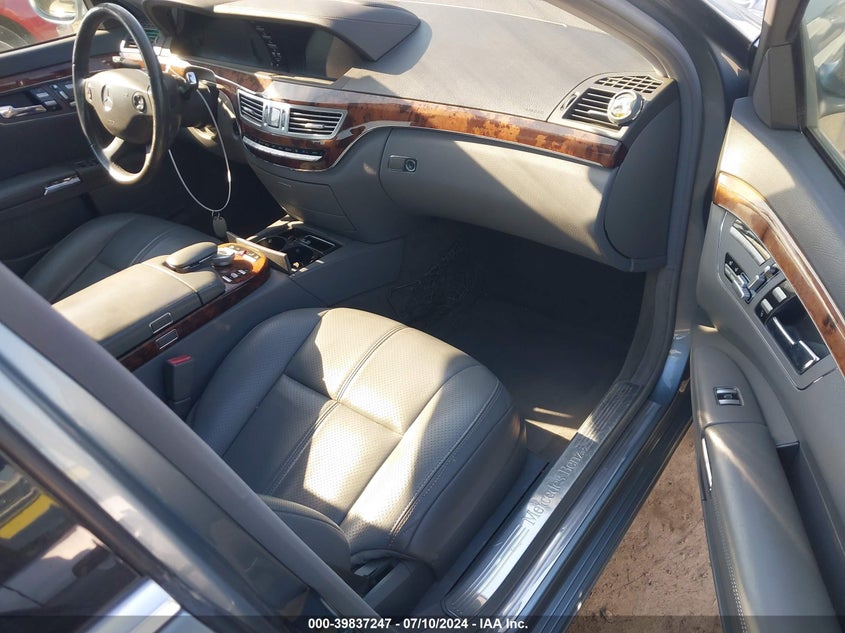 2008 Mercedes-Benz S 550 VIN: WDDNG71X28A161970 Lot: 39837247