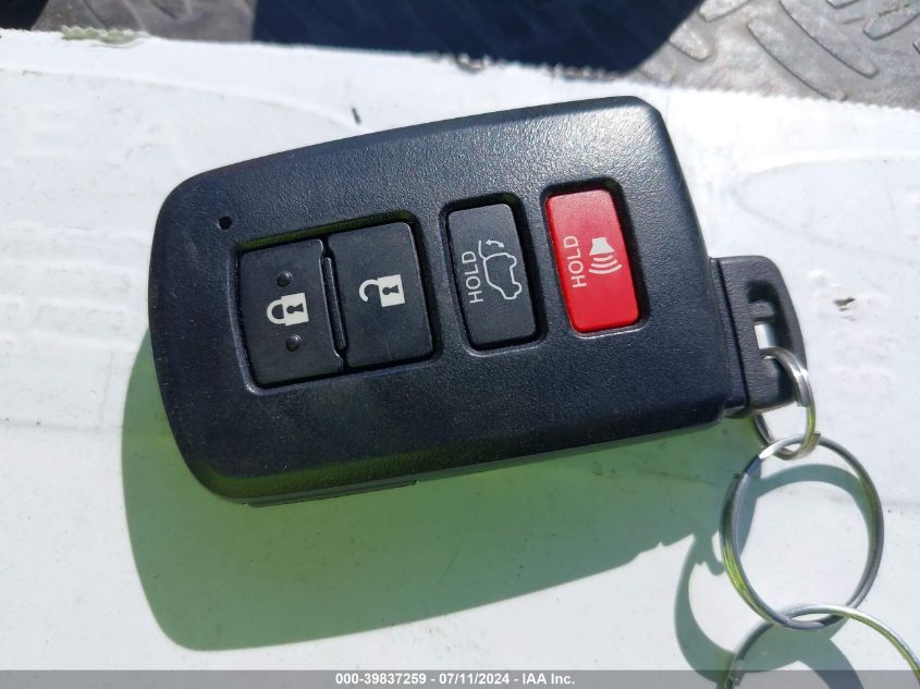 2019 Toyota Highlander Xle VIN: 5TDJZRFH3KS590464 Lot: 39837259