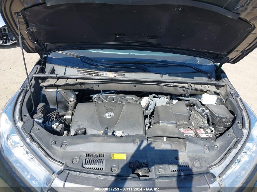 2019 Toyota Highlander Xle VIN: 5TDJZRFH3KS590464 Lot: 39837259