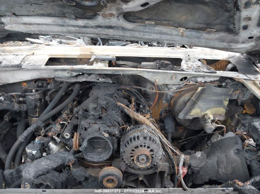 2001 Chevrolet Suburban 1500 Ls VIN: 3GNEC16T01G285677 Lot: 39837373