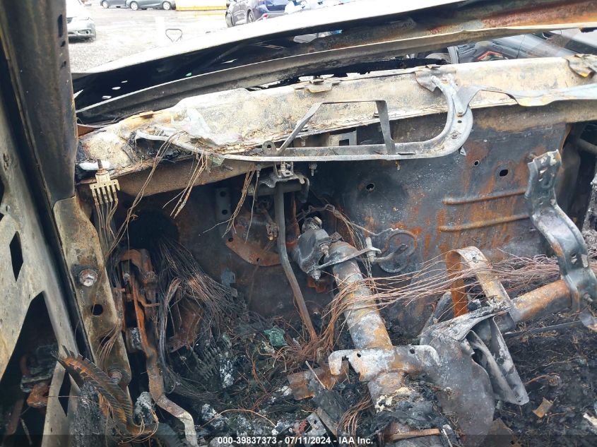 2001 Chevrolet Suburban 1500 Ls VIN: 3GNEC16T01G285677 Lot: 39837373