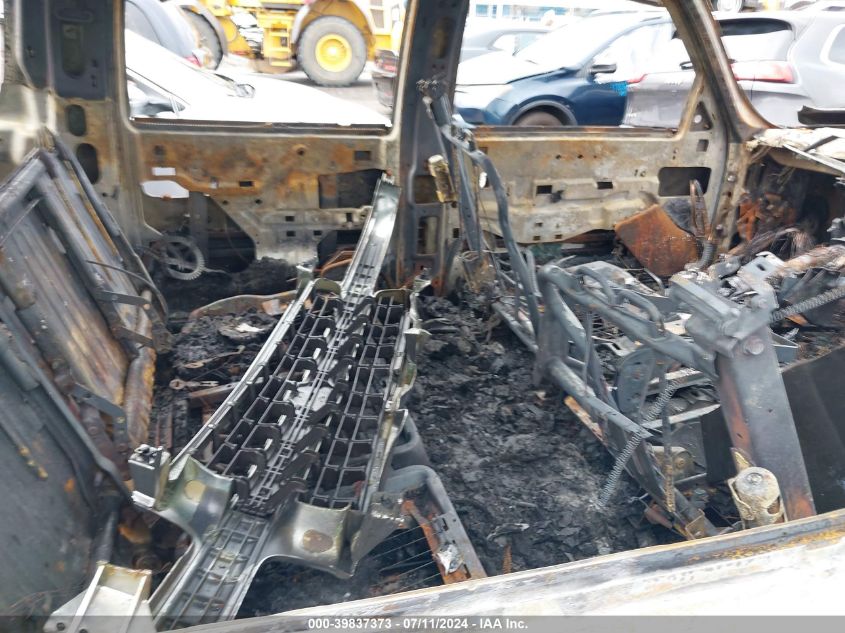 2001 Chevrolet Suburban 1500 Ls VIN: 3GNEC16T01G285677 Lot: 39837373