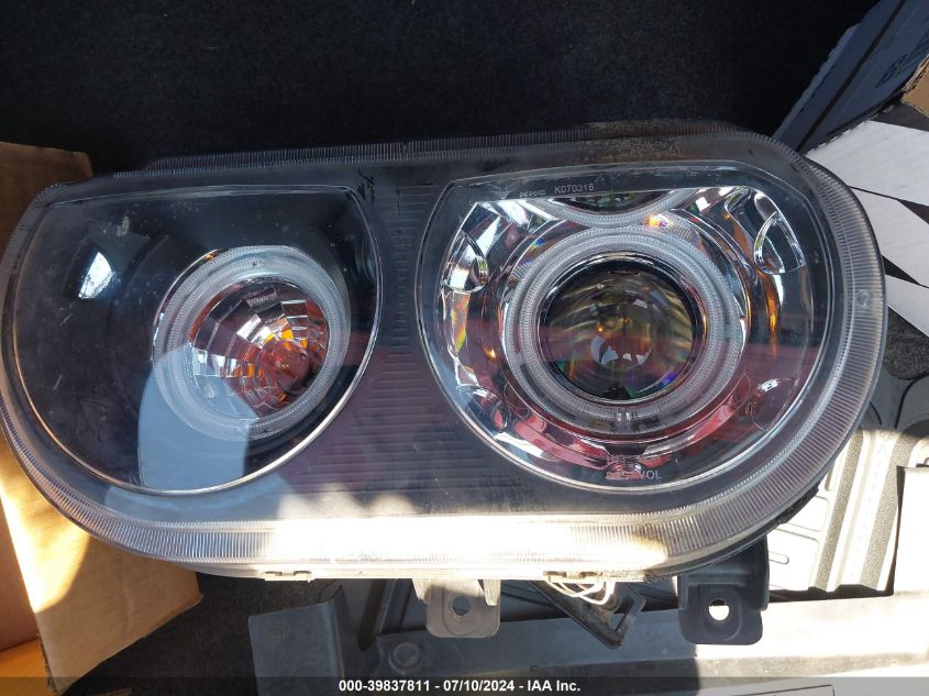 2009 Dodge Challenger R/T VIN: 2B3LJ54TX9H510989 Lot: 39837811