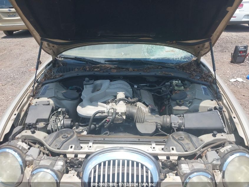 2001 Jaguar S-Type 3.0L V6 VIN: SAJDA01N81FM00557 Lot: 39837989