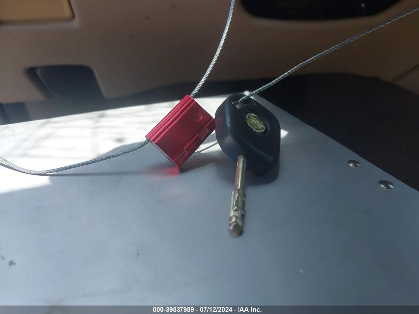 2001 Jaguar S-Type 3.0L V6 VIN: SAJDA01N81FM00557 Lot: 39837989