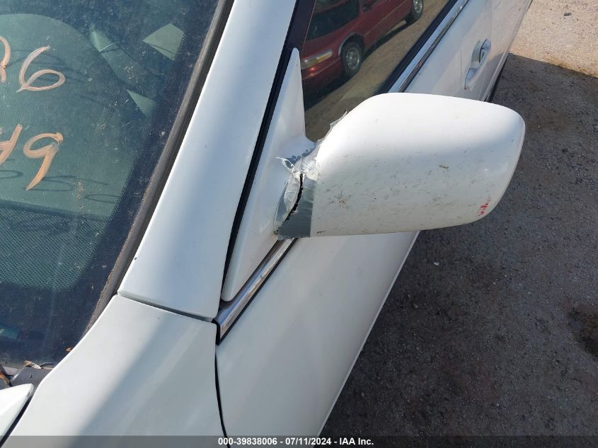 2004 Toyota Camry Le VIN: JTDBE30K340286526 Lot: 39838006