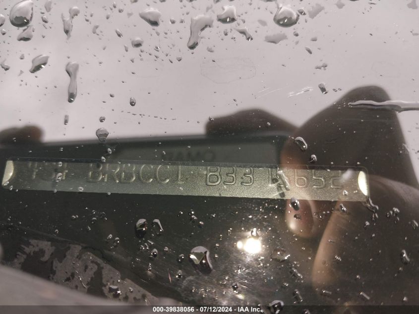 2011 Subaru Outback 2.5I Prem Awp VIN: 4S4BRBCC1B3375652 Lot: 39838056