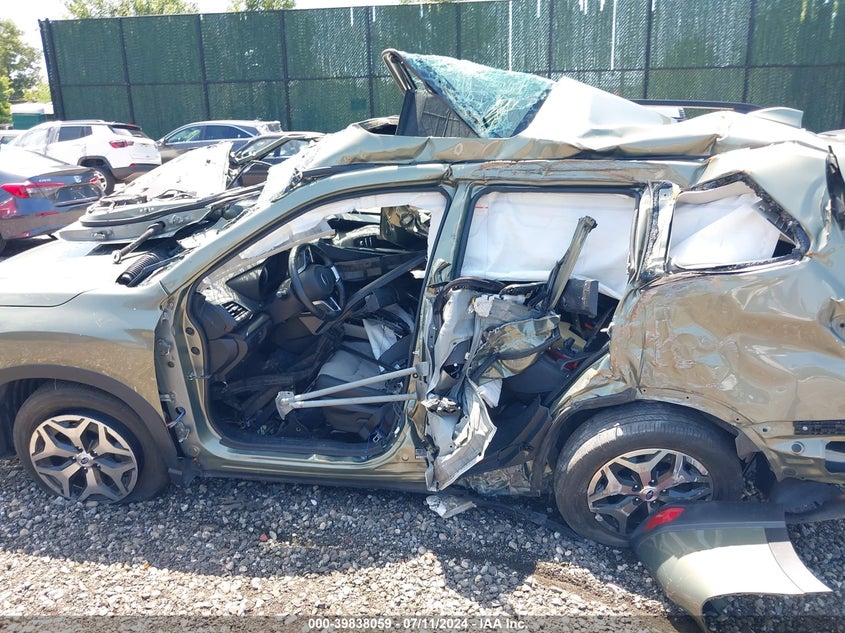 2019 SUBARU FORESTER PREMIUM - JF2SKAEC2KH409845