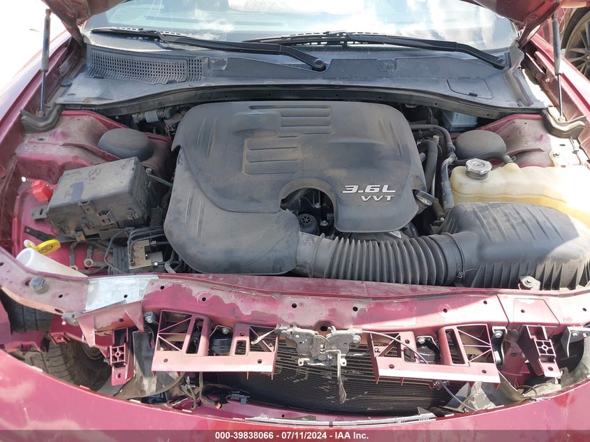 VIN 2C3CDXBG2JH142579 2018 DODGE CHARGER SXT