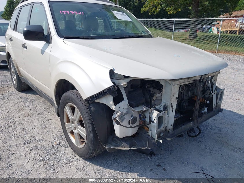 2012 Subaru Forester 2.5X VIN: JF2SHBBC4CH435003 Lot: 39838152