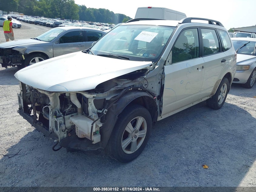 2012 Subaru Forester 2.5X VIN: JF2SHBBC4CH435003 Lot: 39838152