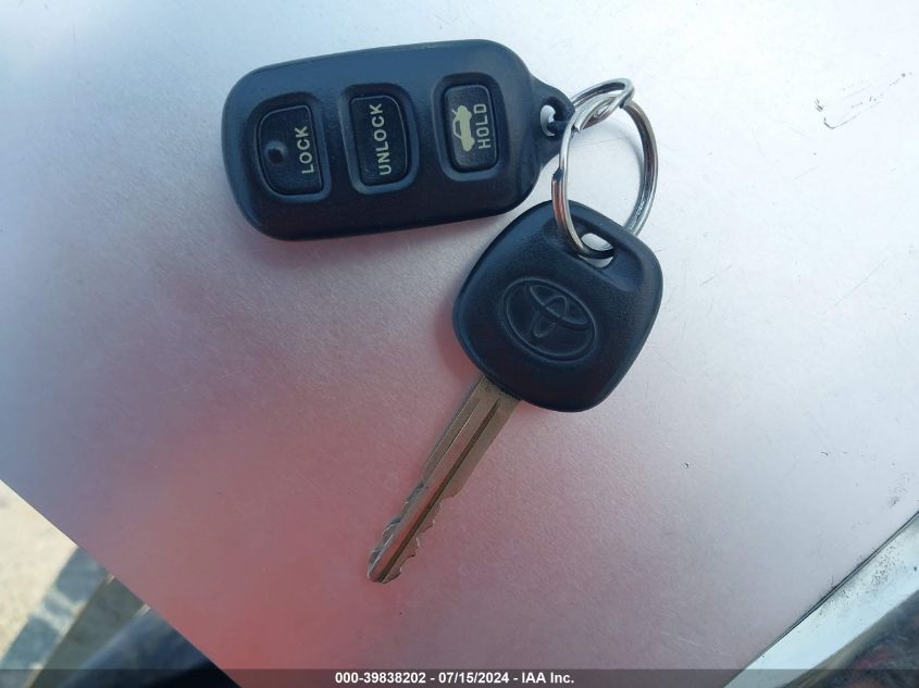 2004 Toyota Camry Le V6 VIN: 4T1BF32K54U066304 Lot: 39838202