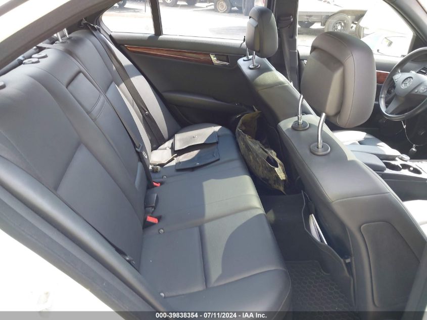 2010 Mercedes-Benz C 300 Luxury 4Matic/Sport 4Matic VIN: WDDGF8BB2AR121545 Lot: 39838354