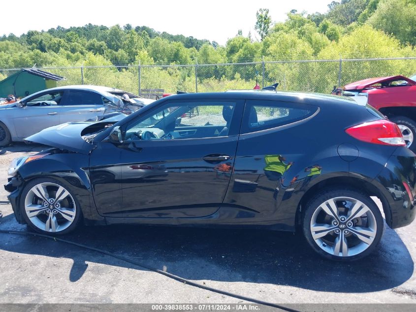 2013 Hyundai Veloster Base W/Black VIN: KMHTC6AD6DU118721 Lot: 39838553