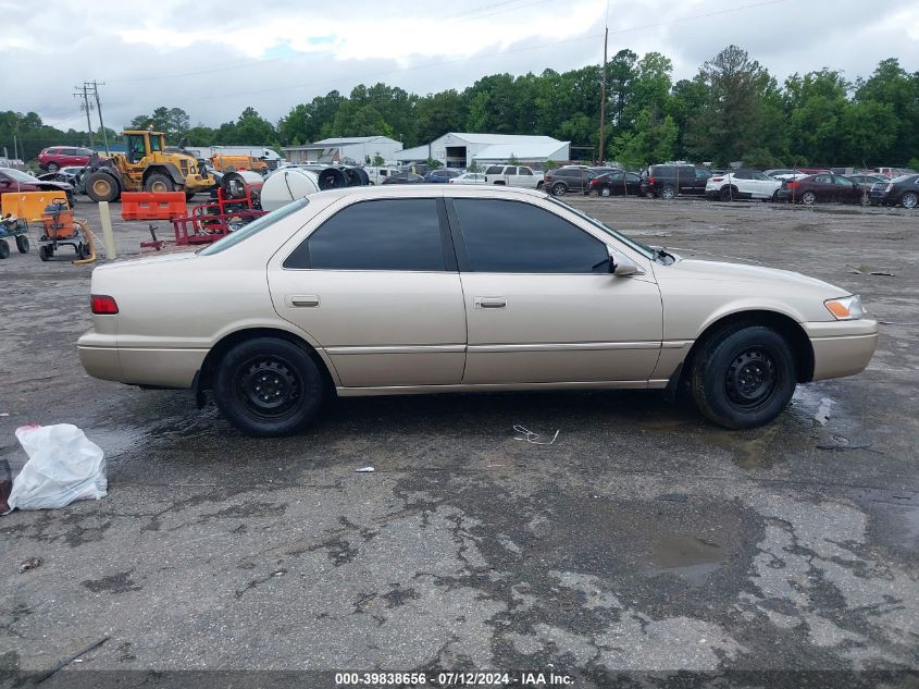 1999 Toyota Camry Le VIN: JT2BG28K4X0345220 Lot: 39838656