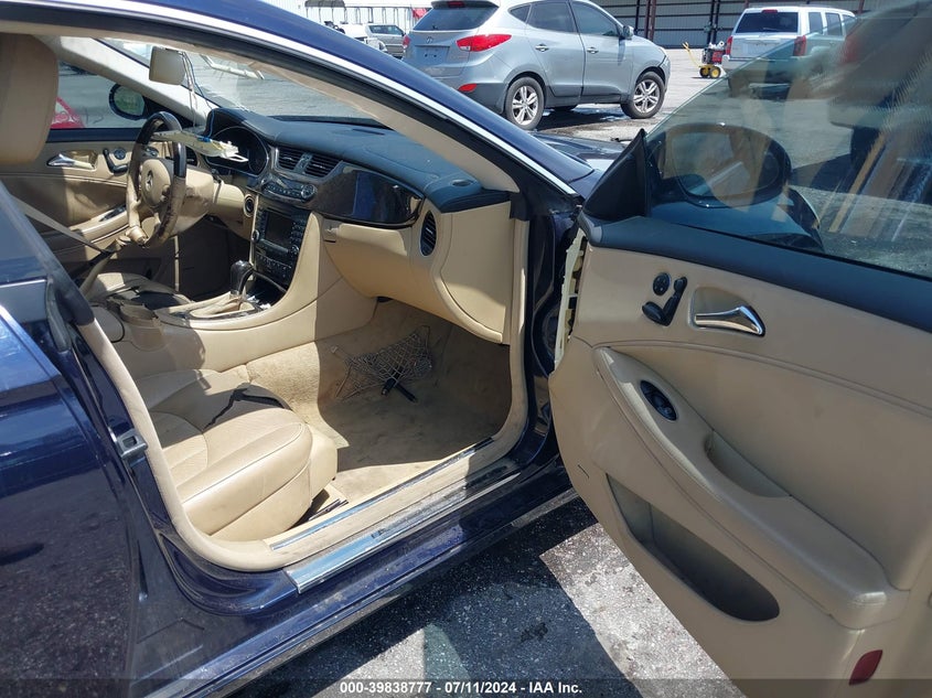 2008 Mercedes-Benz Cls 550 VIN: WDDDJ72XX8A117260 Lot: 39838777