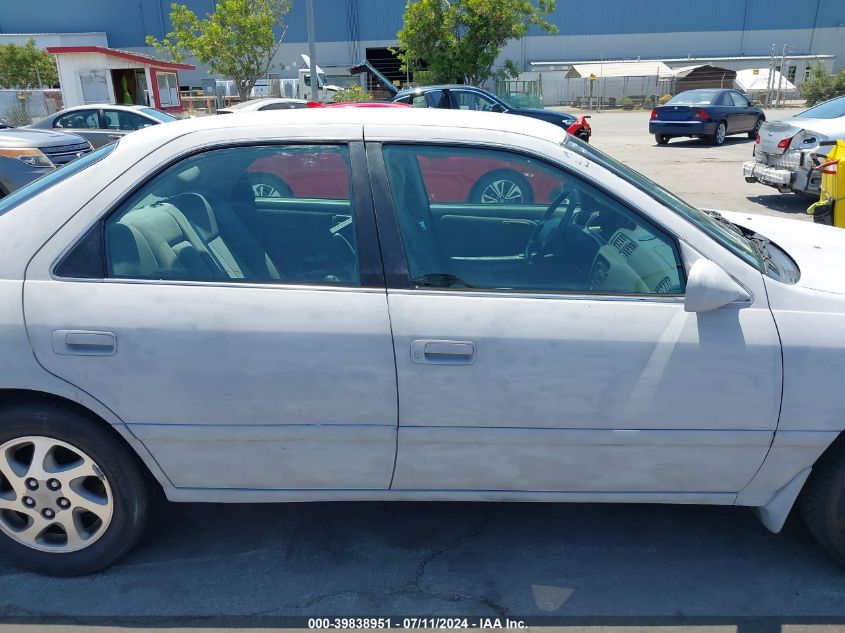 4T1BF22K11U961598 2001 Toyota Camry Le V6