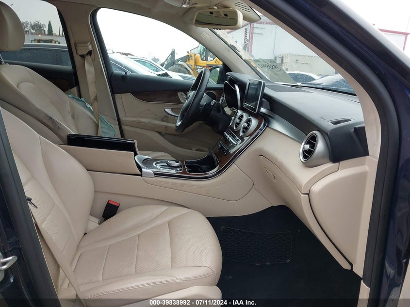 2018 Mercedes-Benz Glc 300 VIN: WDC0G4JB2JV083075 Lot: 39838992