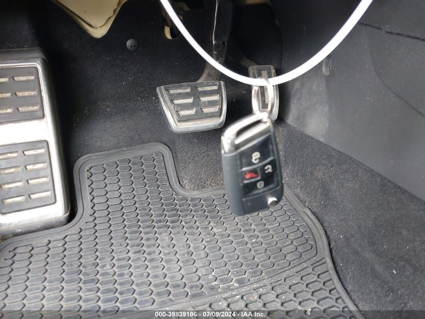 2017 VOLKSWAGEN GOLF GTI AUTOBAHN 4-DOOR/S 4-DOOR/SE 4-DOOR/SPORT 4-DOOR - 3VW447AU1HM052176