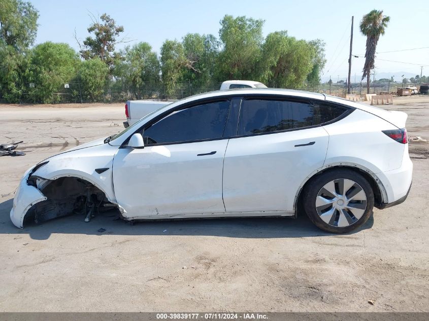 2021 Tesla Model Y Long Range Dual Motor All-Wheel Drive VIN: 5YJYGDEE4MF213941 Lot: 39839177