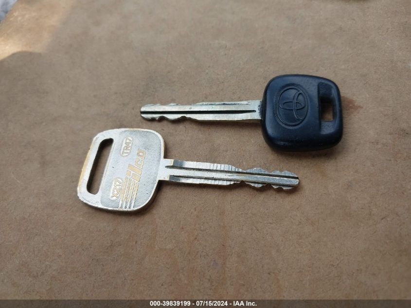 2003 Toyota Corolla Ce/Le VIN: JTDBR38E030041054 Lot: 39839199