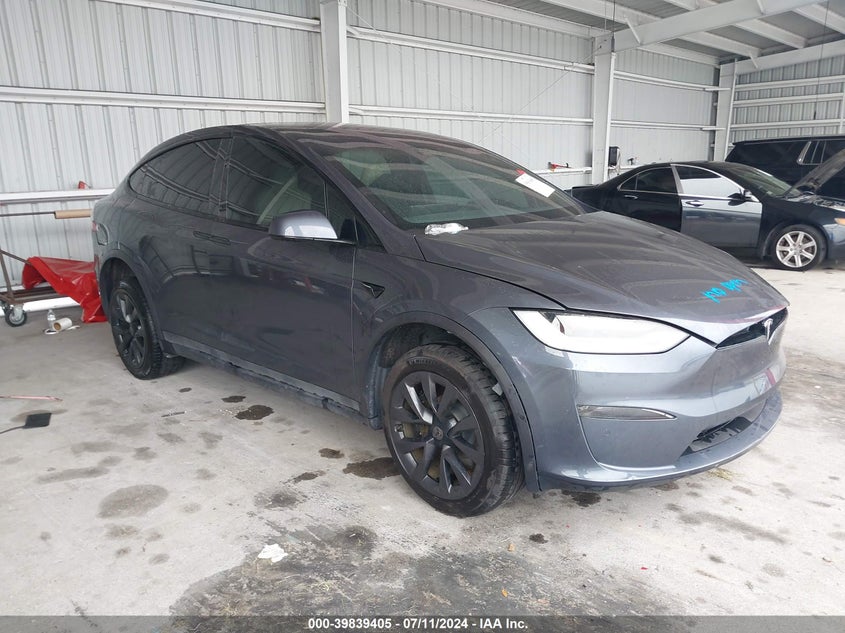 2022 TESLA MODEL X  (VIN: 7SAXCBE60NF331980)