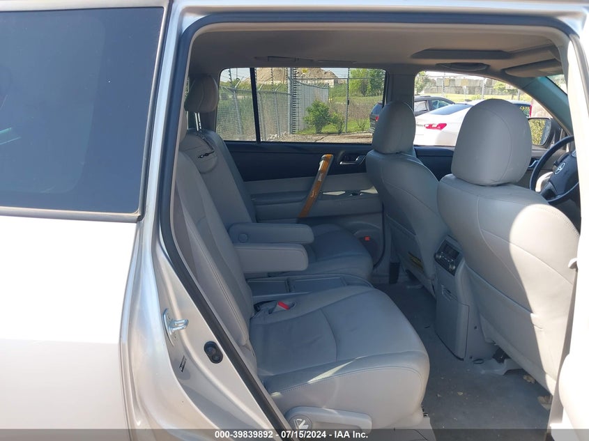 2009 Toyota Highlander Hybrid Limited VIN: JTEEW44A592026640 Lot: 39839892